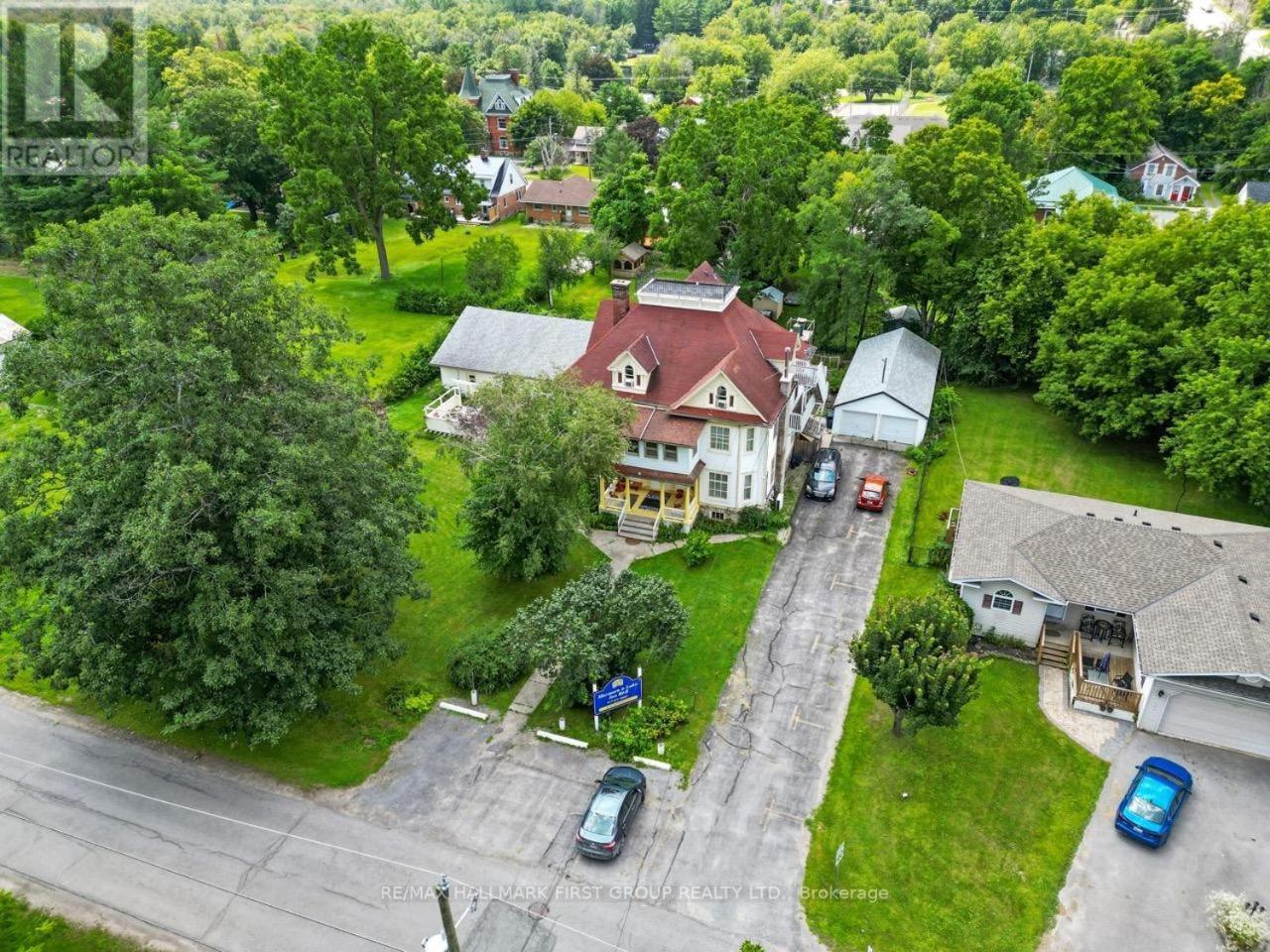 Marmora And Lake Inn And Victorian Diner Kültér fotó